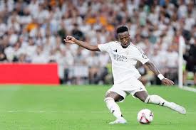 尴尬!超半数葡萄牙球迷认为C罗应让出国家队首发.